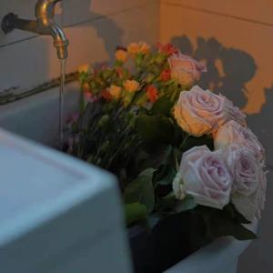 领导扒开我奶罩吸我奶头视频视频
